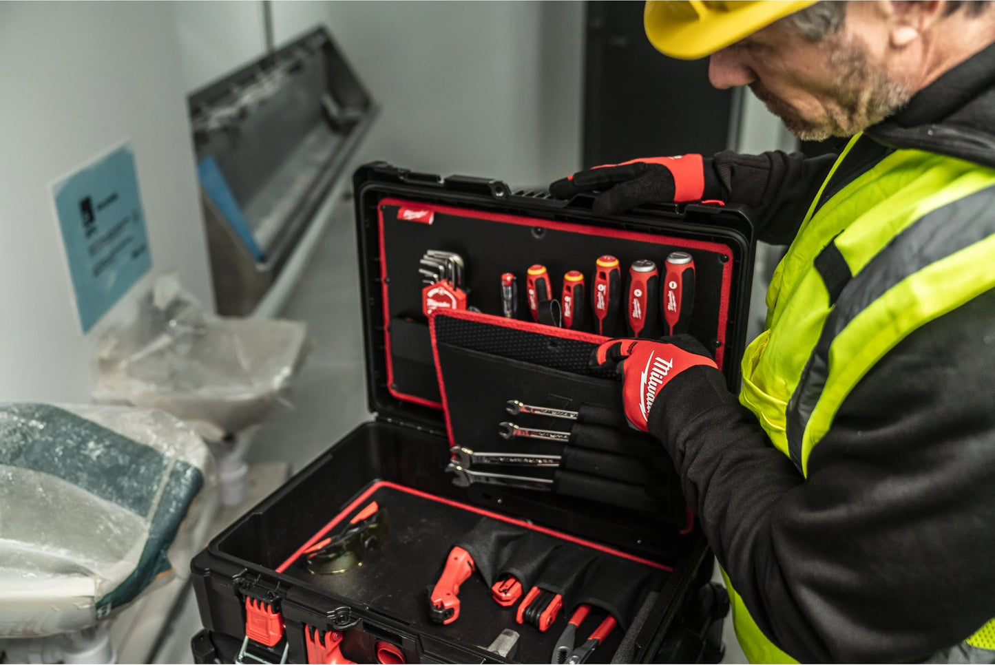 PACKOUT Plumbing Set 74 piezas para fontaneria Milwaukee