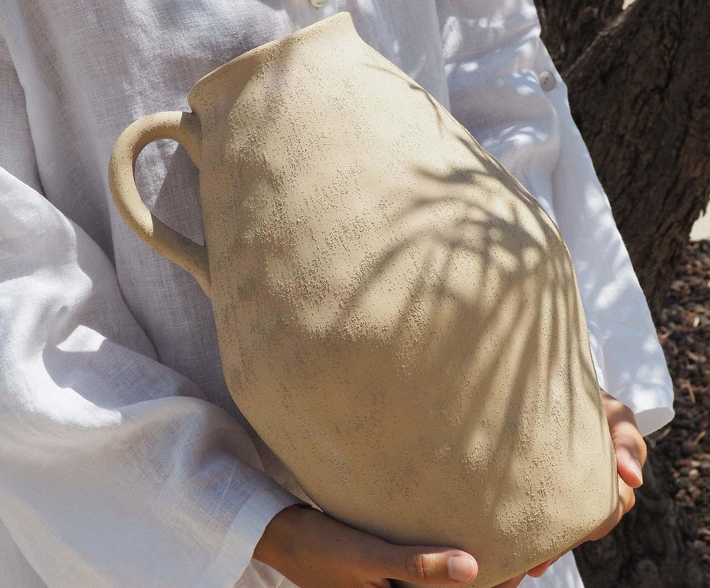 Jarrón beige de gres Masaka 30cm Andrea House