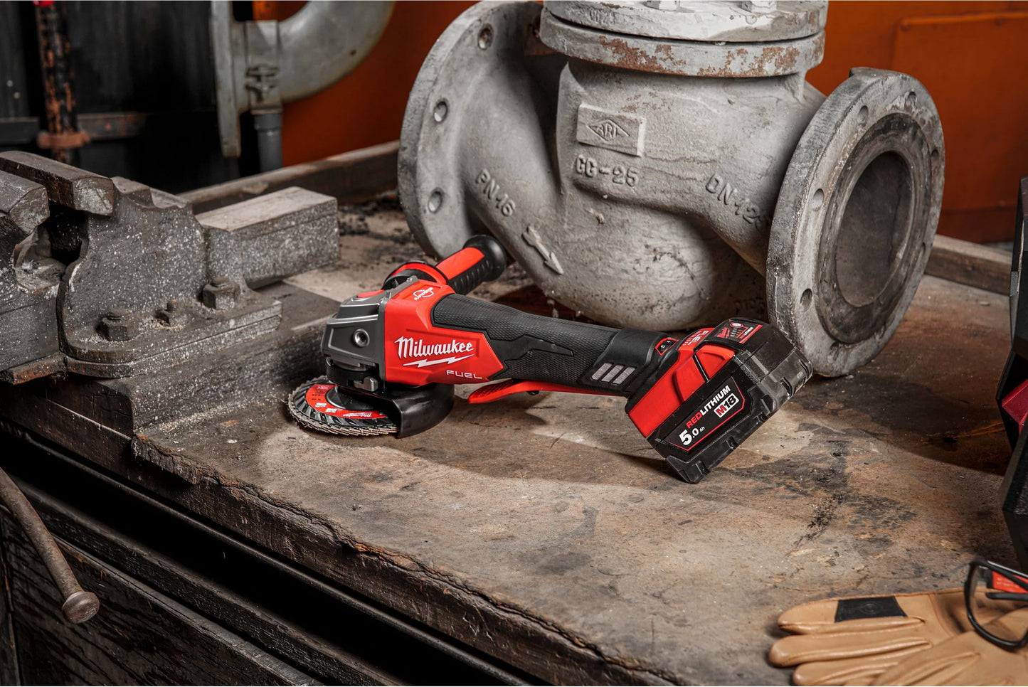 Amoladora angular M18 125mm Fuel ONE-KEY con maletín Milwaukee M18 ONEFSAG125XPDB-0X